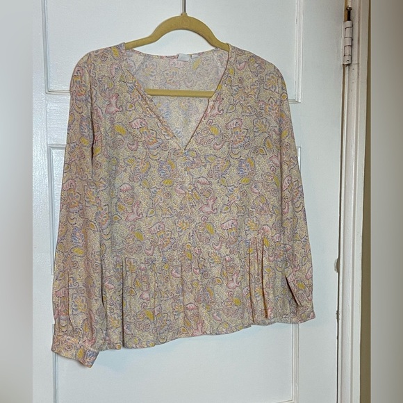 GAP Tops - Floral V-Neck Blouse